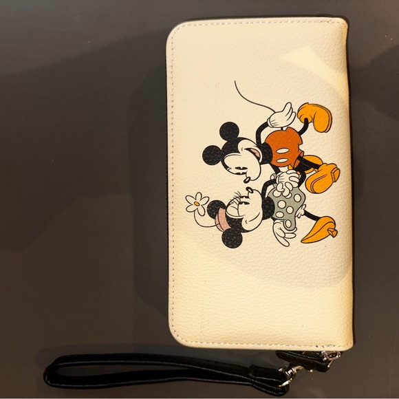 Disney Cream Clutch with Mickey and Minnie Design - Picture 2 of 6